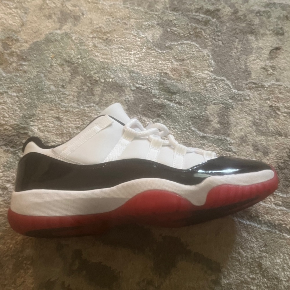 Jordan’s men’s size 9 1/2 ONLY wore once. These are must haves! Won’t last long!